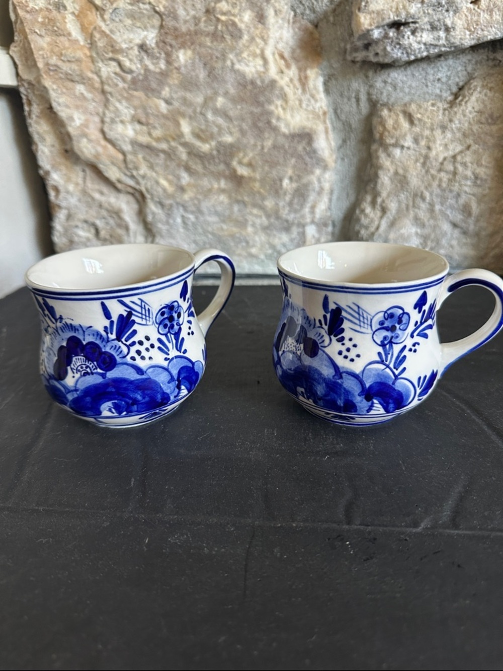 Delft Mugs - Set of 2